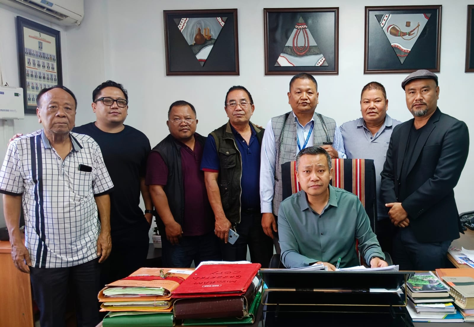 MIZBA hruaitute&#8217;n Sports Minister an kawm