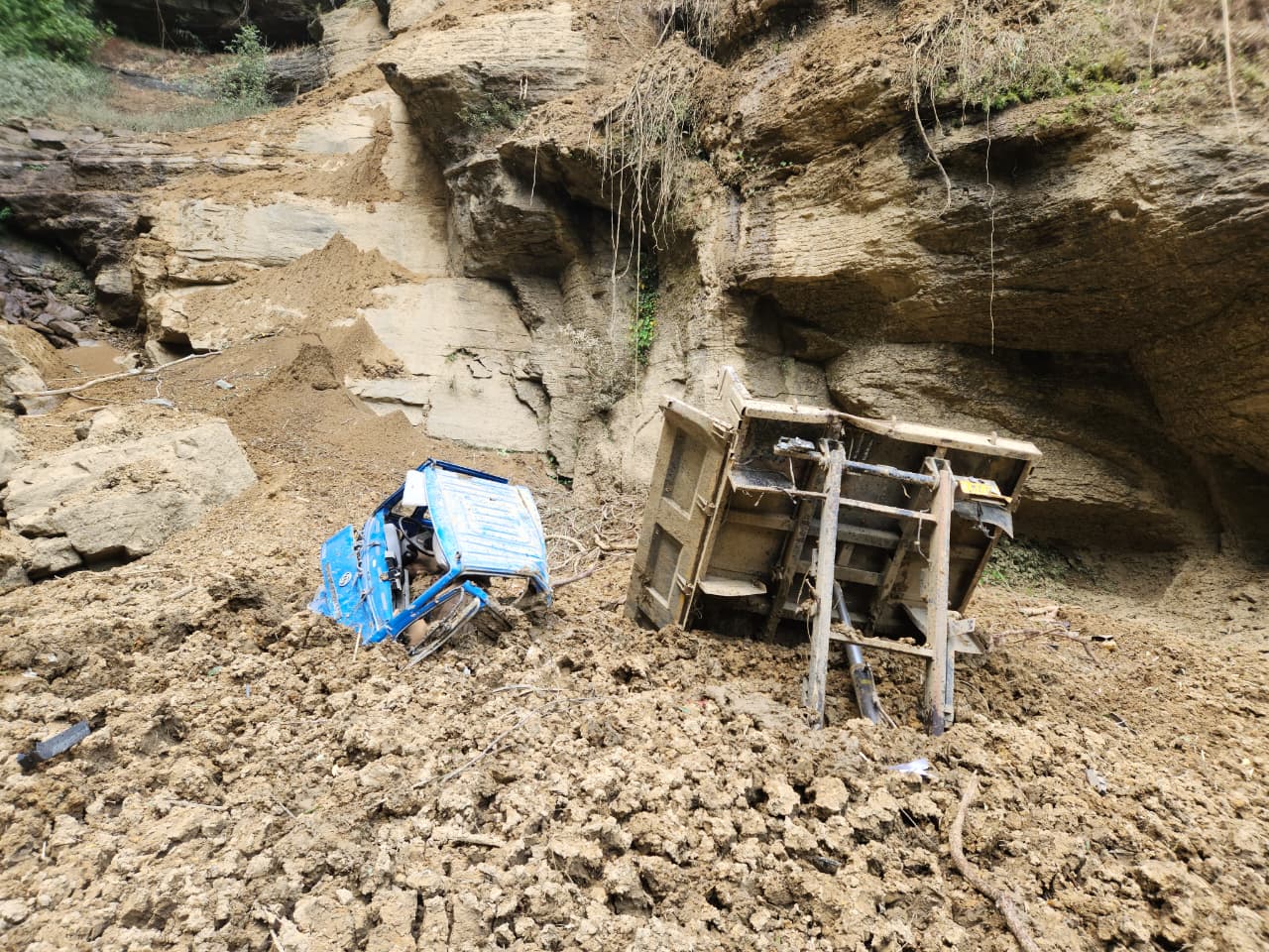 Lirtheia chetsualna vangin thi