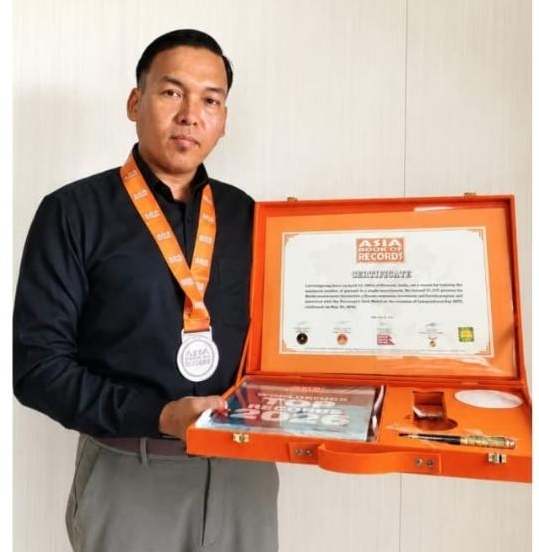 Asia Book of Records ah chuang