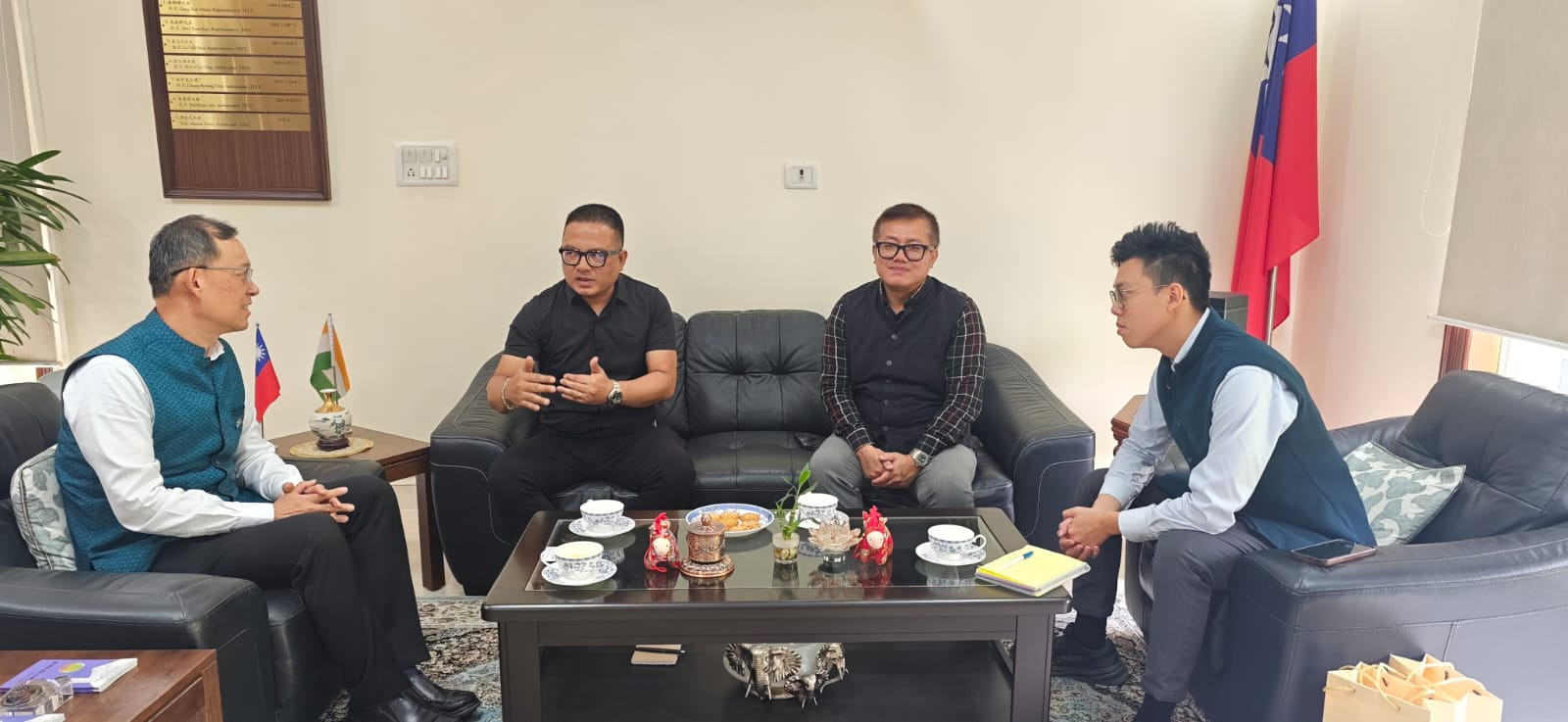 MYC Chairman leh Taiwan Ambassador an inkawm