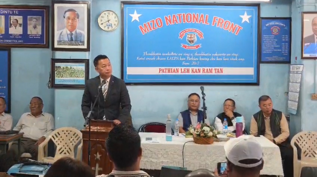 MNYF President-in debate-a CM chona a chhang