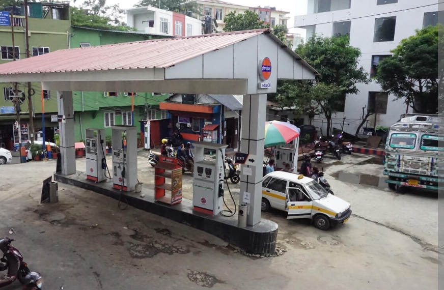Petrol pump khar tintuah