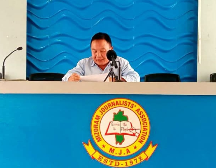 MLA hluiin ngaihdam a dil